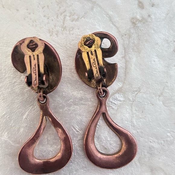 Vintage Oscar De La Renta Signed Clip Earrings Rose gold tone - Picture 5 of 10